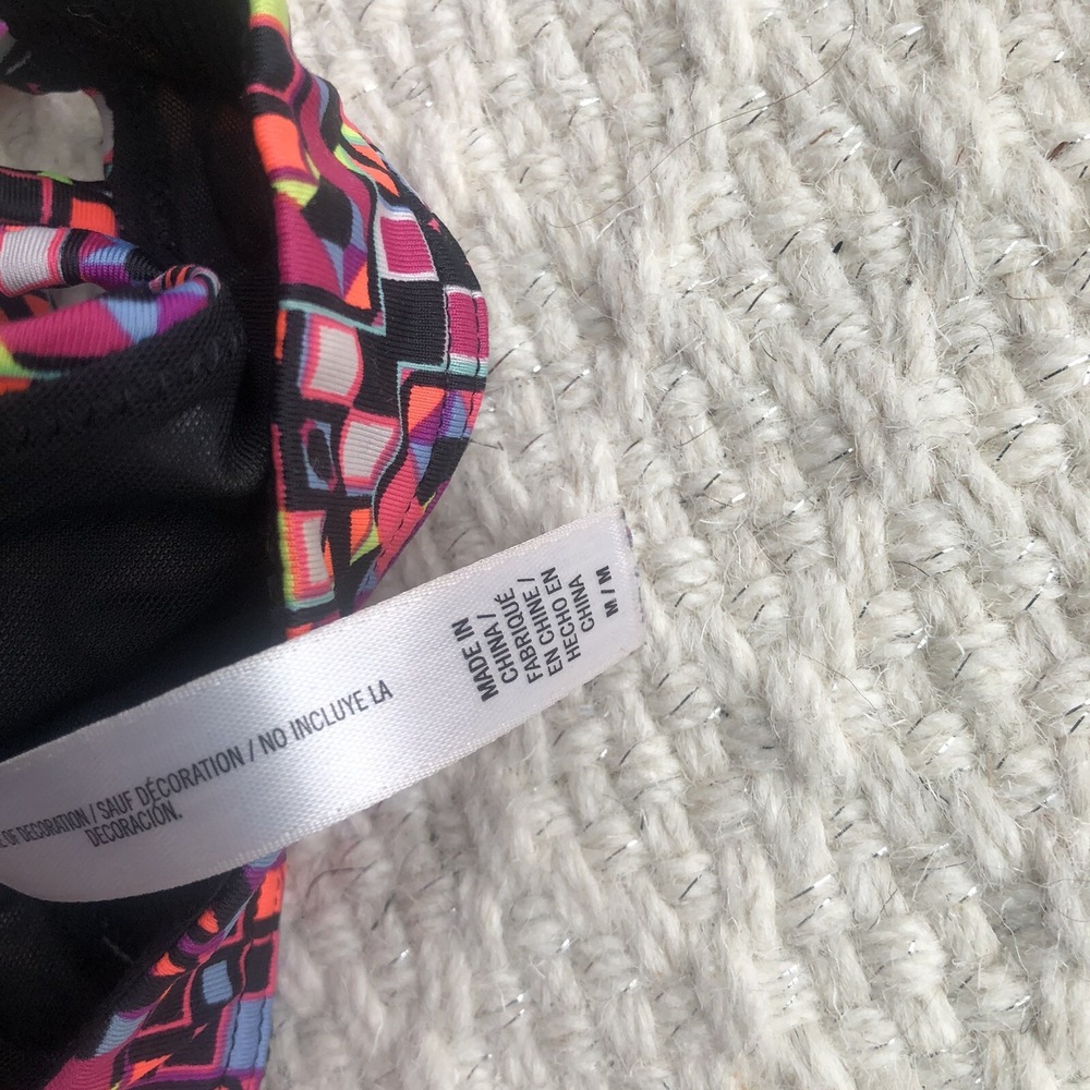 Victoria's Secret Sport Women's Sports Bra M Multi-Color Printed Strappy Back - Picture 5 of 6